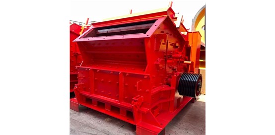 宏源机械的反击式破碎机的反击装置机构